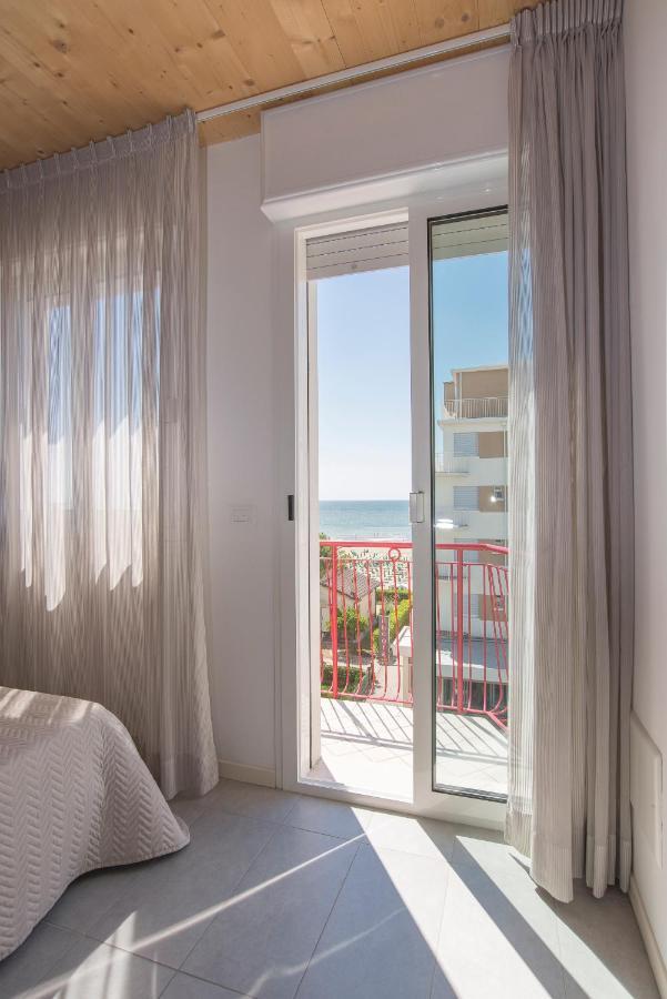 Hotel Atene Lido di Jesolo Exterior foto