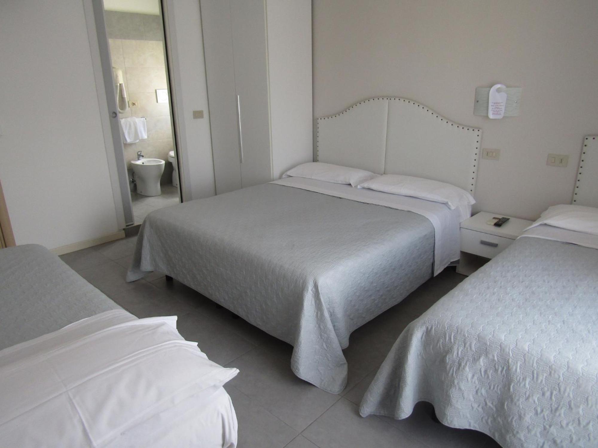 Hotel Atene Lido di Jesolo Exterior foto